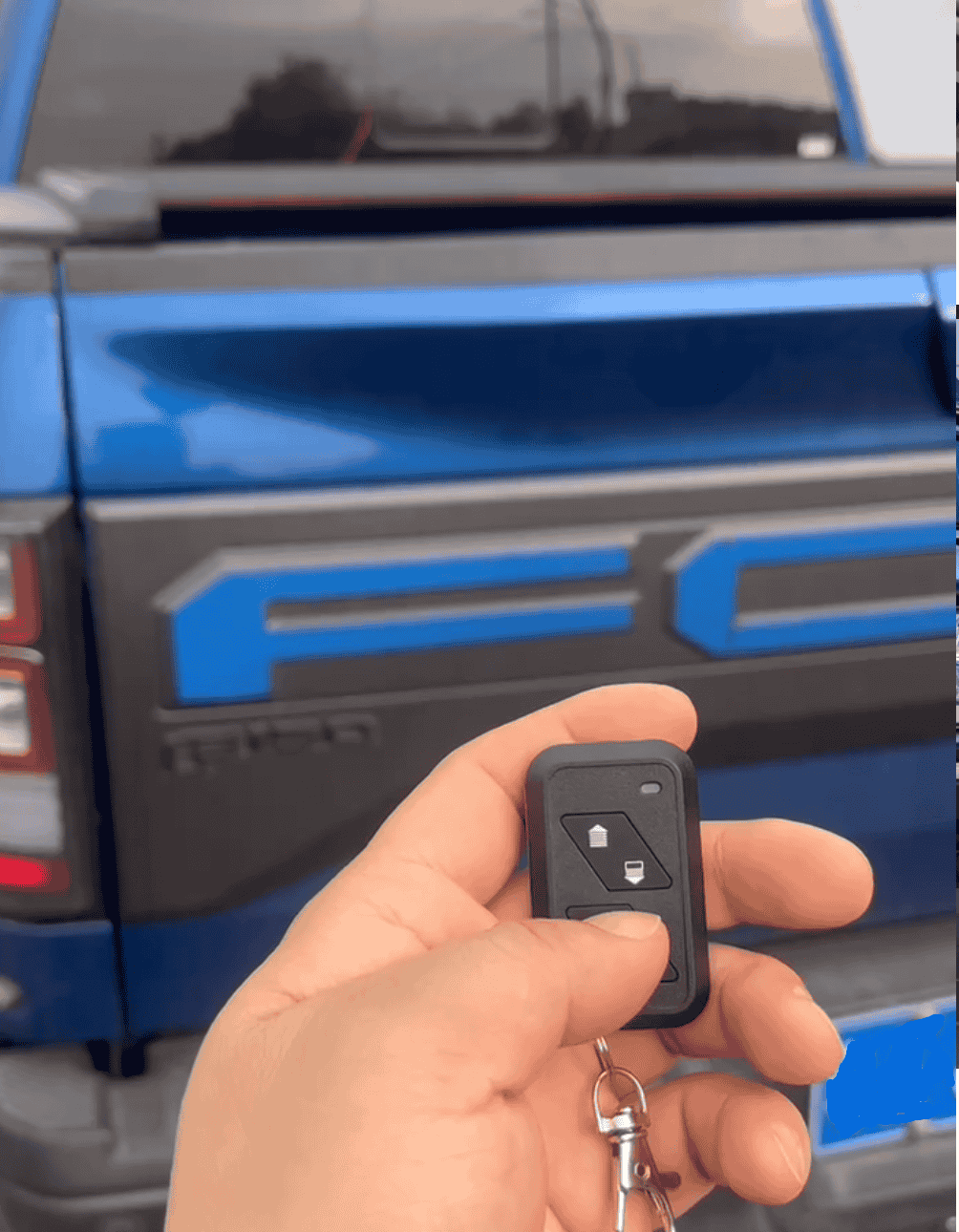 Tonneau cover ADVANCED - Akina electric